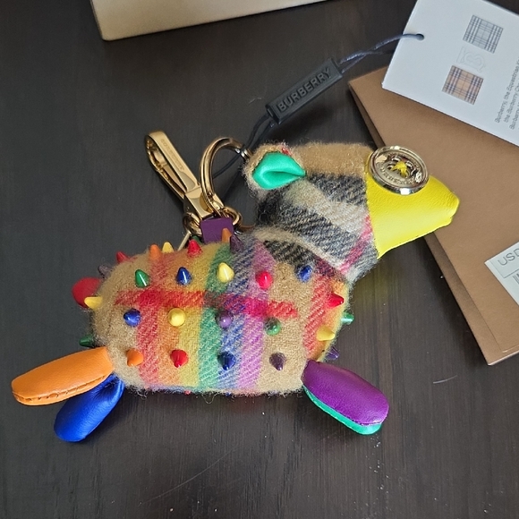 Burberry Iconic Checkered Pattern Bag Charm with Colorful Accents - Picture 4 of 4